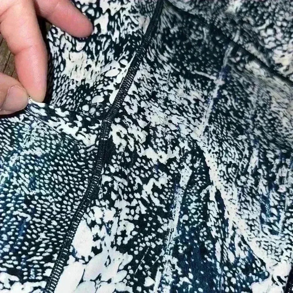 Lululemon‎ Speed Up Tight Wildwood Multi Size 6 - Picture 4 of 8